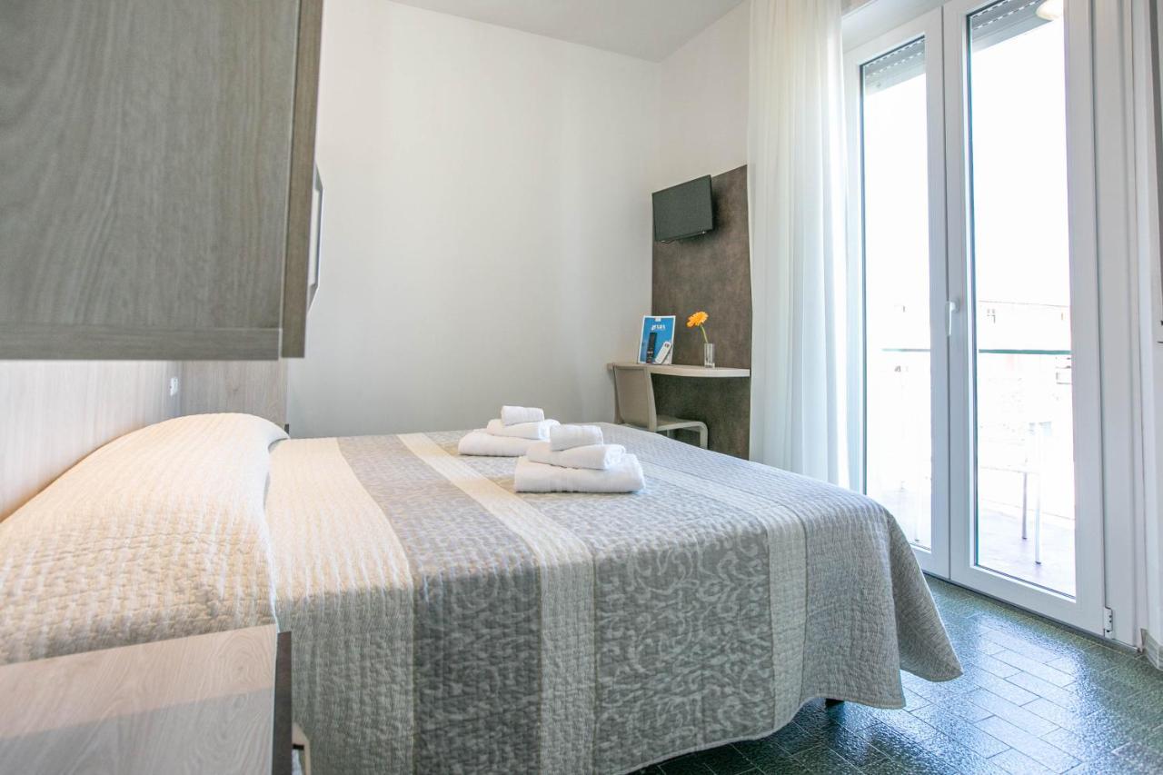 Hotel Mara Rimini Exterior foto